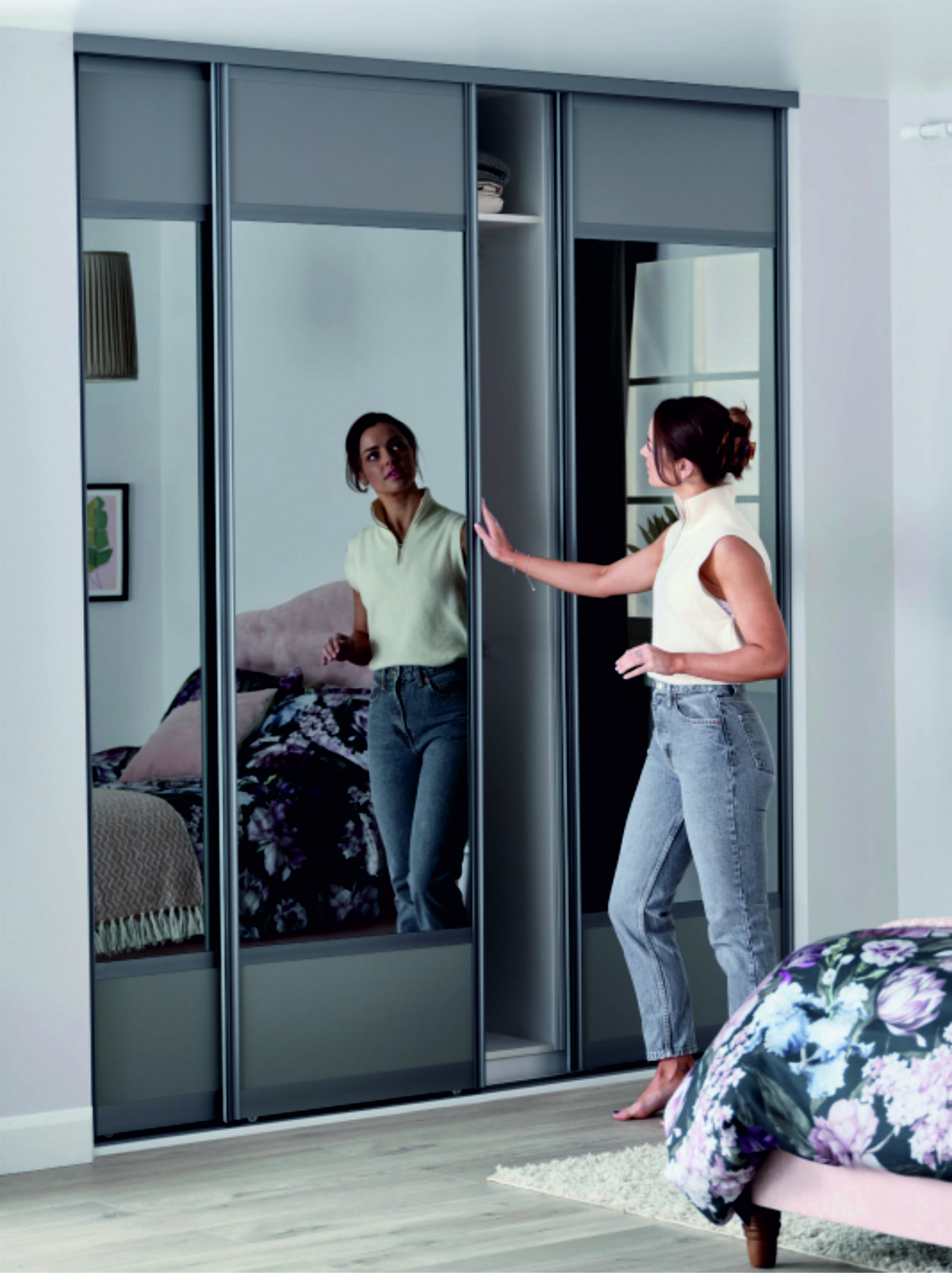How to Choose the Perfect Sliding Doors for Your Wardrobe 